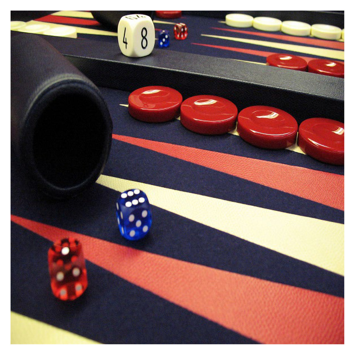 Geoffrey Parker – plateau de table de backgammon Classe Club avec tablier en drap – détail