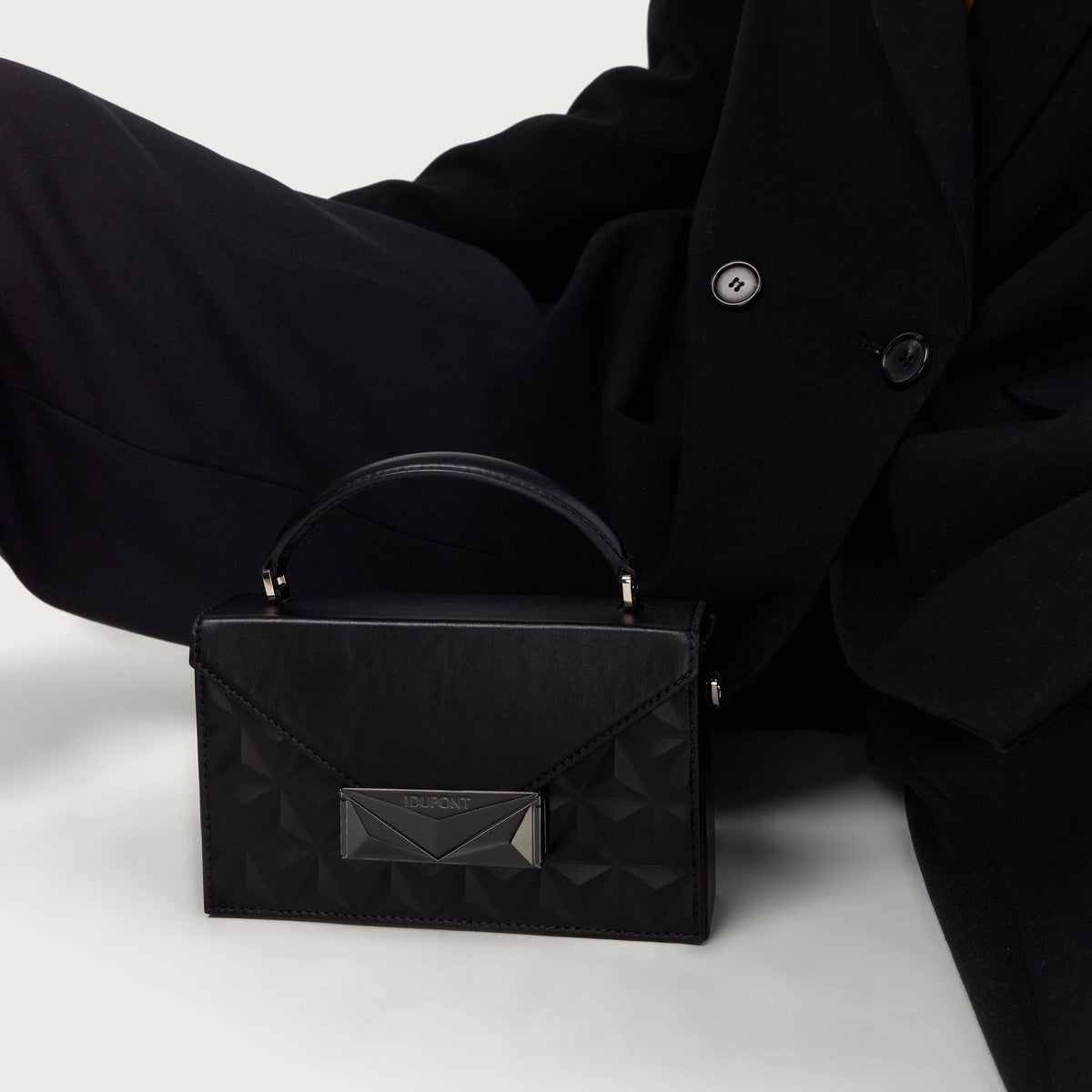 Sac S.T. Dupont Nano Trunk noir — vue de trois quarts