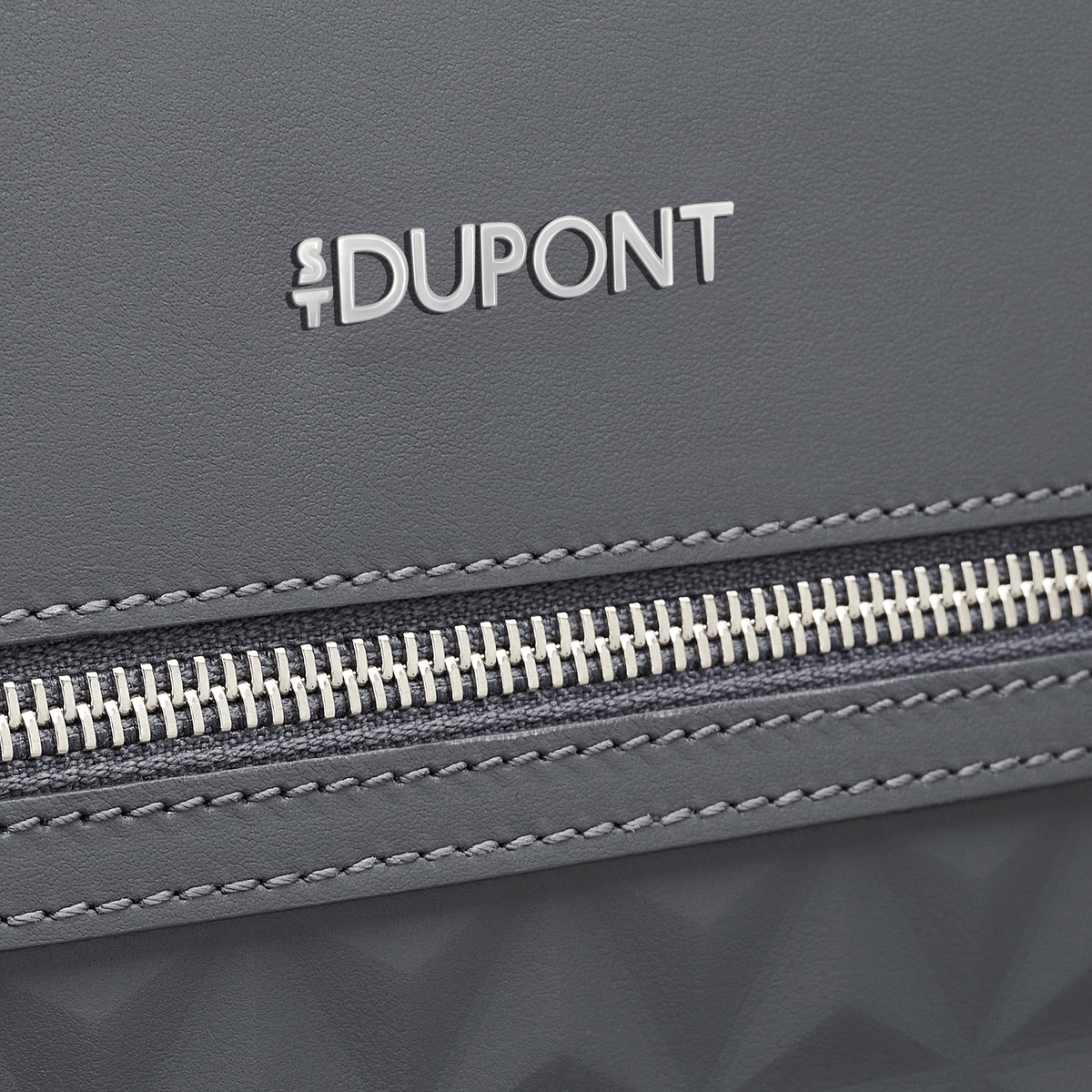 S.T. Dupont Bag Medium Clutch Grey — detail view