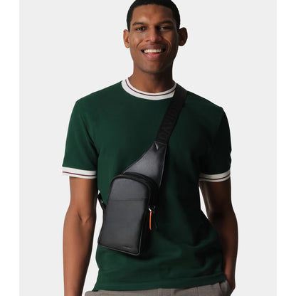 Essentials - Crossbody Bag Black