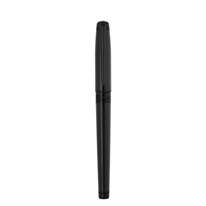 Stylo plume S.T. Dupont D laque noir soyeux — vue de trois quarts