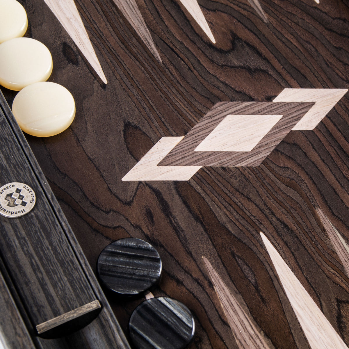 Manopoulos Ebony Burl Backgammon (4)