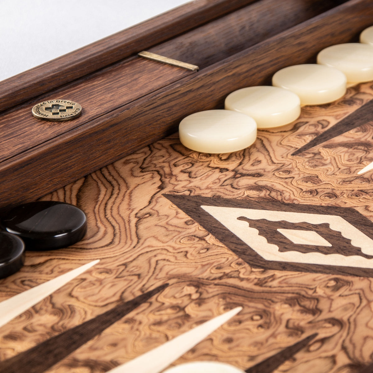 Manopoulos Walnut Burl Backgammon (6)
