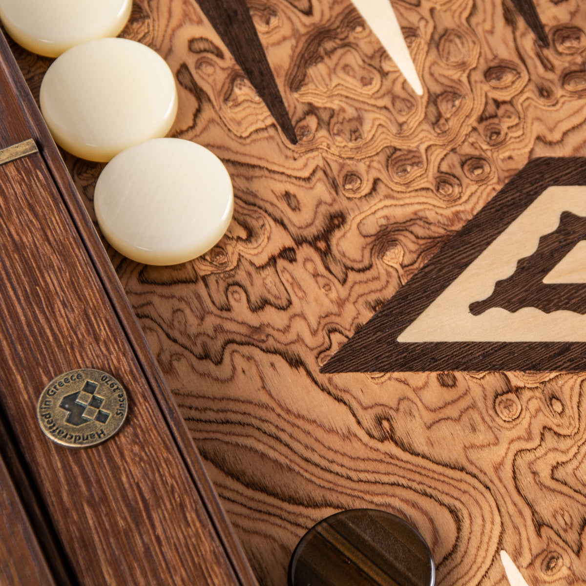 Manopoulos Walnut Burl Backgammon (7)