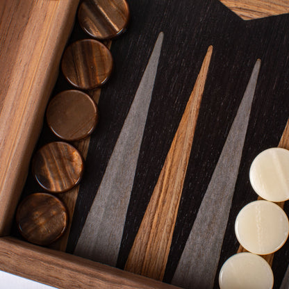 Manopoulos Walnut with Black Oak Backgammon (15)