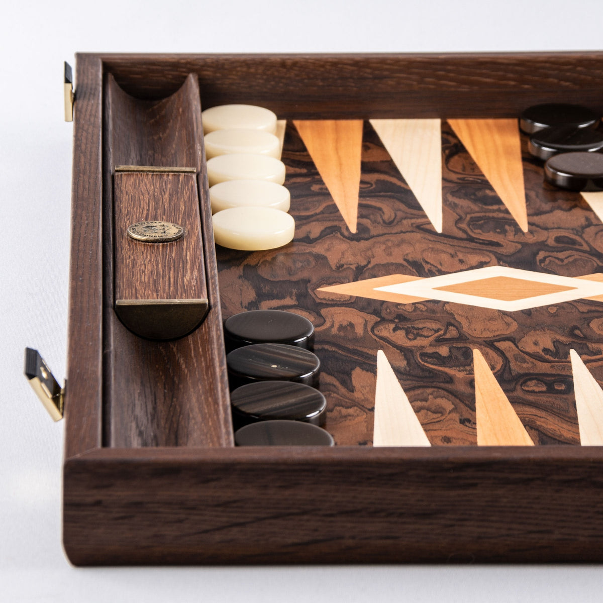 Manopoulos California Walnut Burl Backgammon (4)