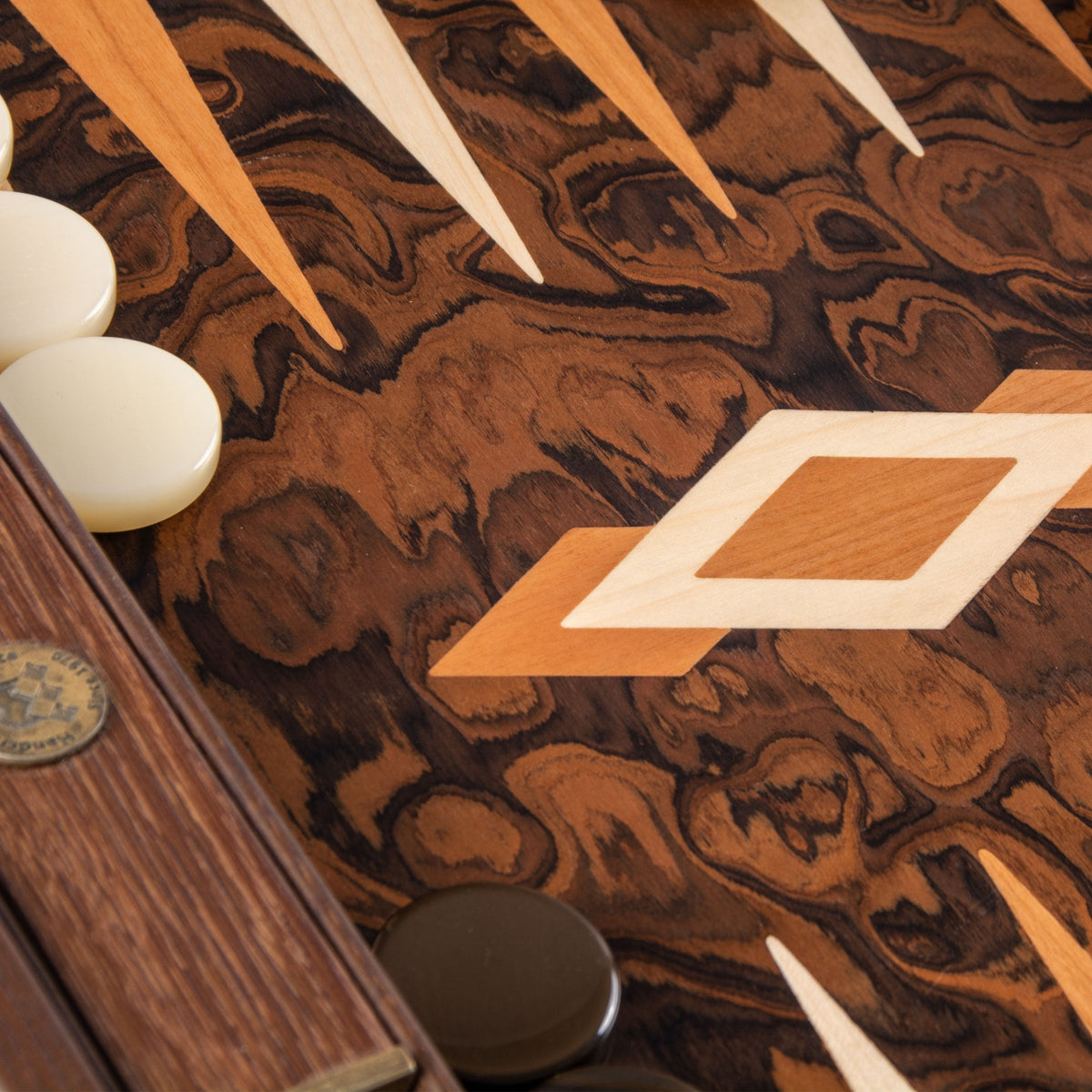 Manopoulos California Walnut Burl Backgammon (6)