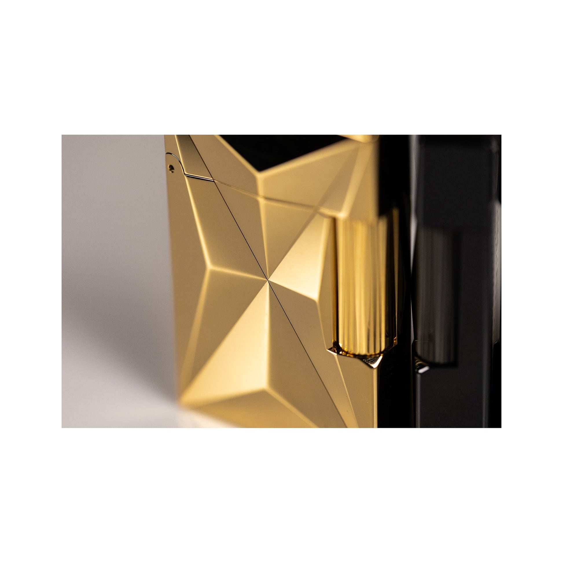 S.T. Dupont Ligne 2 Small - Fire X Yellow Gold — view 8