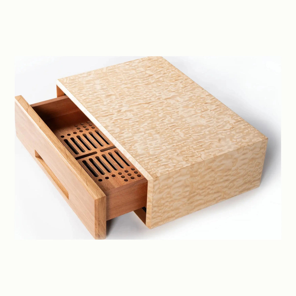 Humidor Litolite Diamond petit format en tamo (loupe de frêne du Japon)
