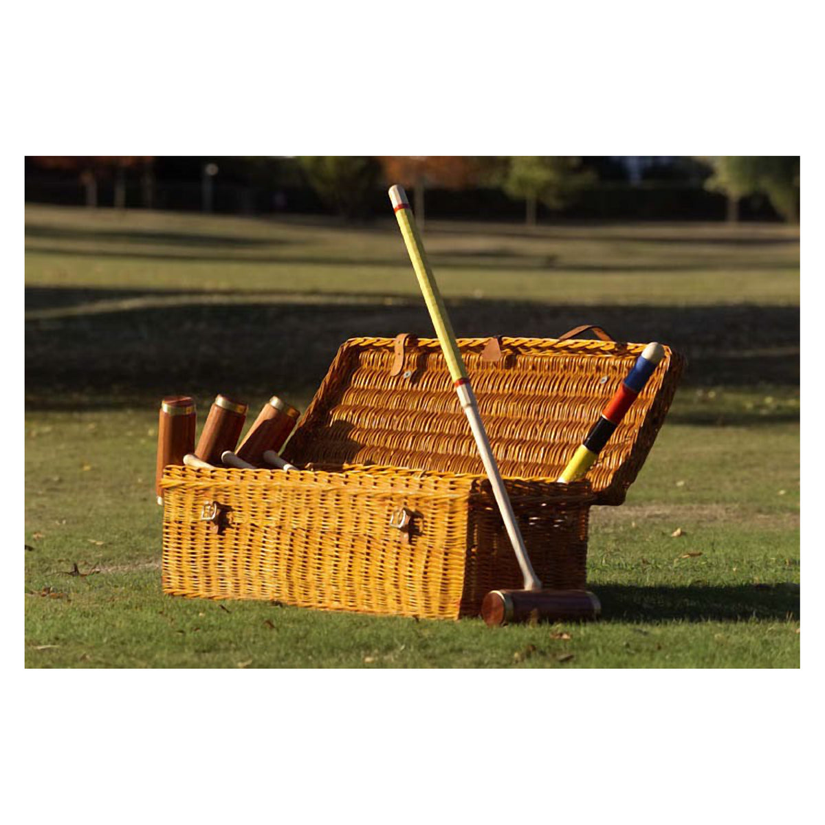 Geoffrey Parker croquet set in wicker basket with bridle hide straps – detail