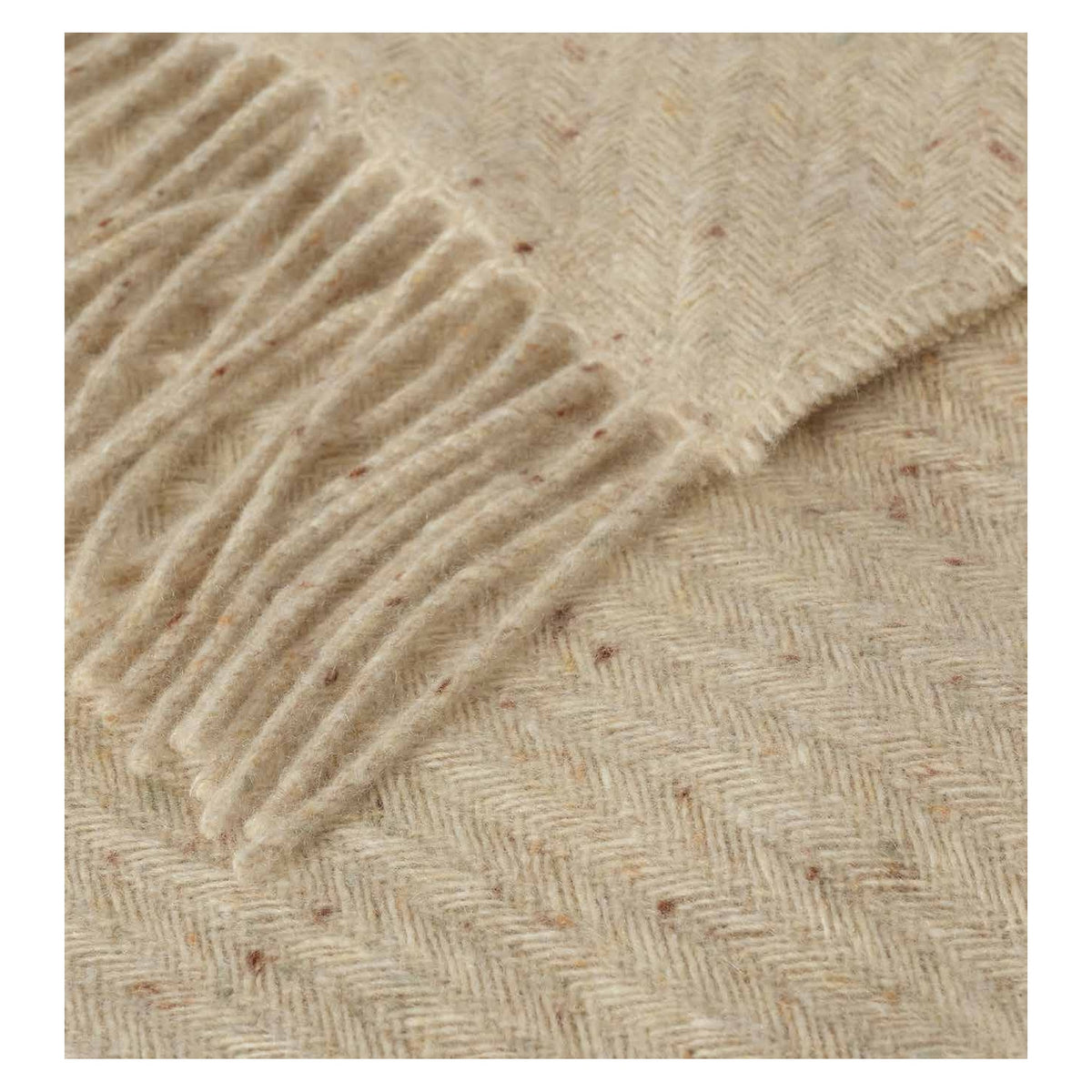 Johnstons of Elgin Lofty Twill Throw in Cream Dun — detail