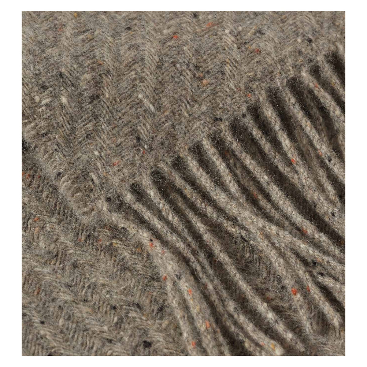 Johnstons of Elgin Lofty Twill Throw in Peregrine — detail