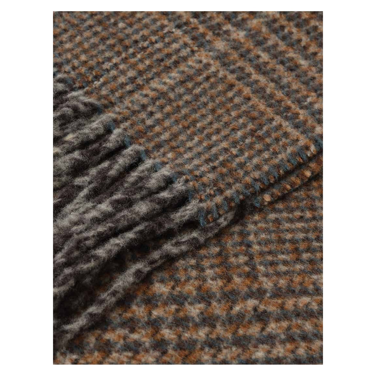 Johnstons of Elgin Tweed Glen Check Throw in Urquhart — detail