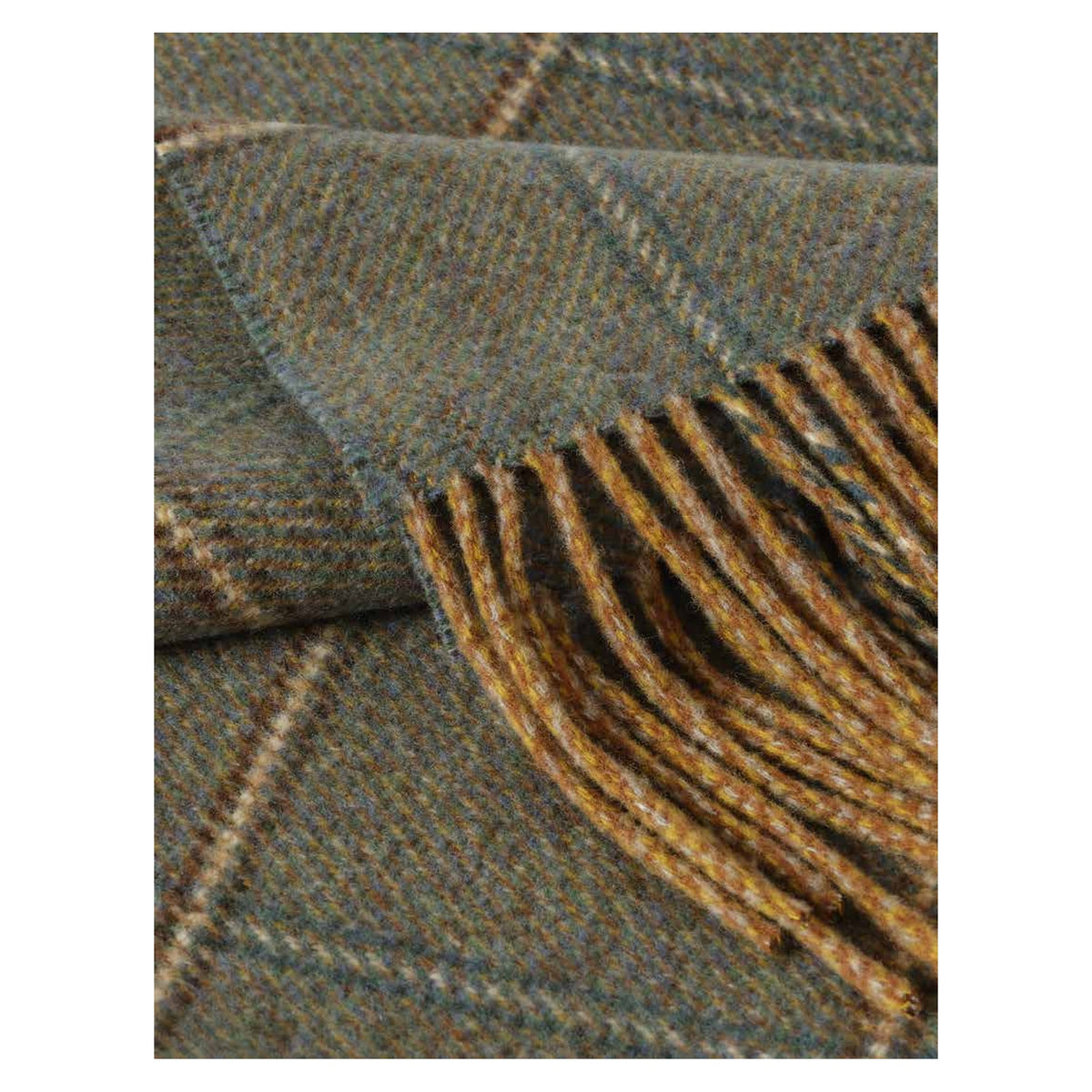 Johnstons of Elgin Tweed Glen Check Throw in Windowpane — detail